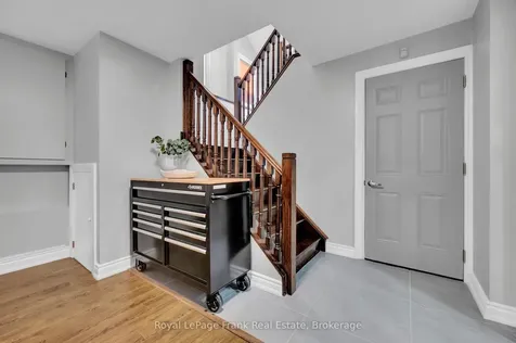 5 Empire Crescent Clarington ON L1E 1E3