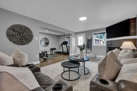 5 Empire Crescent Clarington ON L1E 1E3
