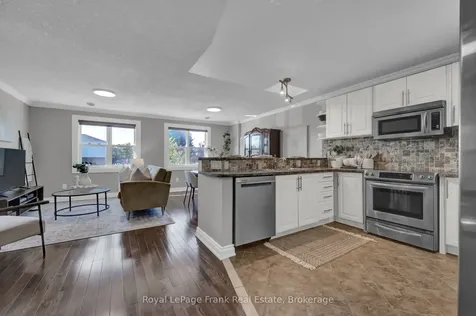 5 Empire Crescent Clarington ON L1E 1E3