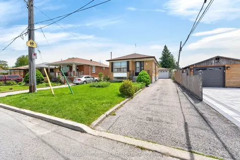 3 Japonica Road Toronto ON M1R 4R6