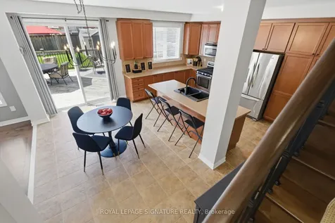 274 Montgomery Avenue Whitby ON L1M 0B6