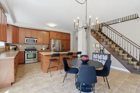 274 Montgomery Avenue Whitby ON L1M 0B6
