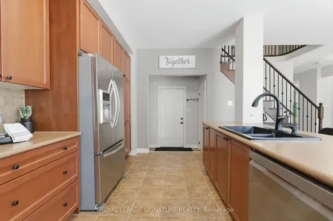 274 Montgomery Avenue Whitby ON L1M 0B6