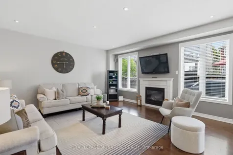 274 Montgomery Avenue Whitby ON L1M 0B6