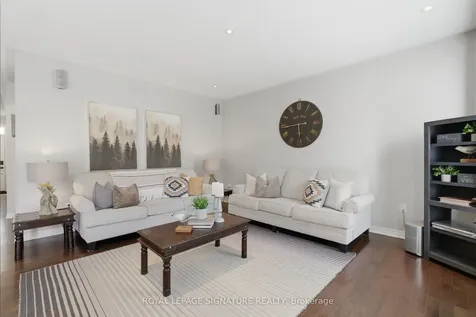 274 Montgomery Avenue Whitby ON L1M 0B6