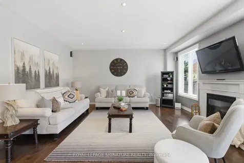 274 Montgomery Avenue Whitby ON L1M 0B6