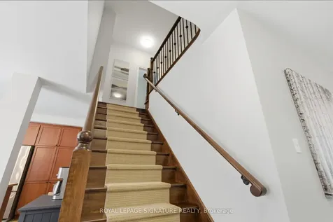 274 Montgomery Avenue Whitby ON L1M 0B6