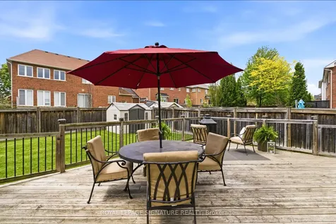 274 Montgomery Avenue Whitby ON L1M 0B6
