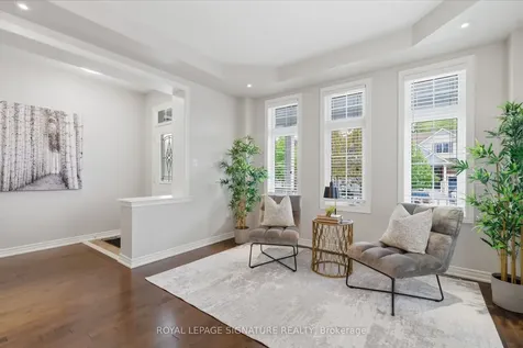 274 Montgomery Avenue Whitby ON L1M 0B6