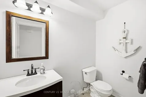 1821 Shelburne Street Oshawa ON L1K 0T3