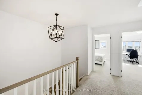 1821 Shelburne Street Oshawa ON L1K 0T3