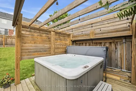 1821 Shelburne Street Oshawa ON L1K 0T3