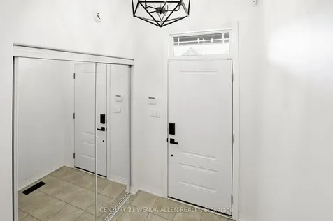 1821 Shelburne Street Oshawa ON L1K 0T3