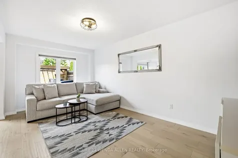 1821 Shelburne Street Oshawa ON L1K 0T3