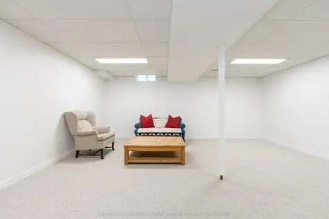 4 Coalport Drive Toronto ON M1N 4B6
