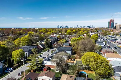 4 Coalport Drive Toronto ON M1N 4B6