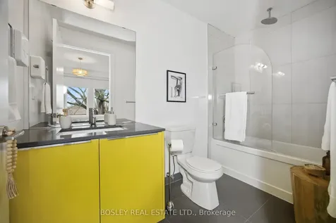 17 Vince Avenue Toronto ON M4L 0A6