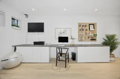17 Vince Avenue Toronto ON M4L 0A6