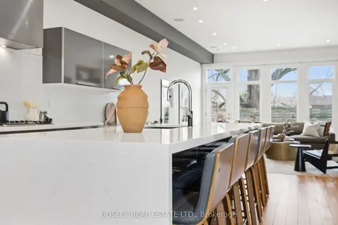 17 Vince Avenue Toronto ON M4L 0A6