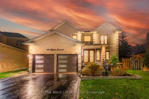 48 Lipton Crescent Whitby ON L1R 1W7