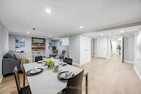 48 Lipton Crescent Whitby ON L1R 1W7
