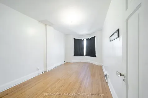 31 Gates Avenue Toronto ON M4C 1T1