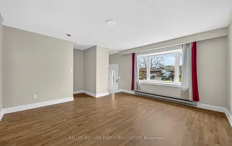 251 Kinmount Crescent Oshawa ON L1J 3T8