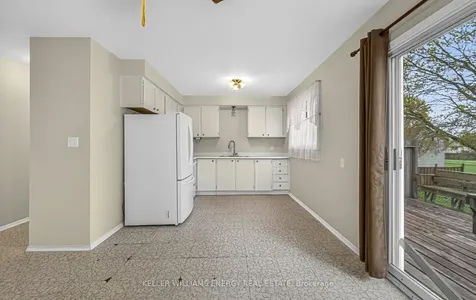 251 Kinmount Crescent Oshawa ON L1J 3T8