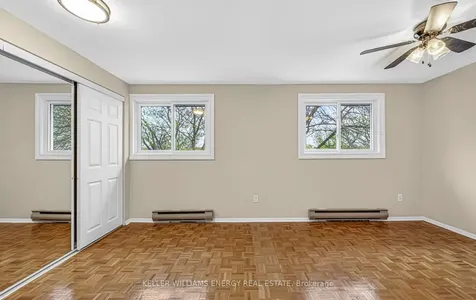 251 Kinmount Crescent Oshawa ON L1J 3T8