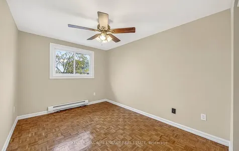 251 Kinmount Crescent Oshawa ON L1J 3T8