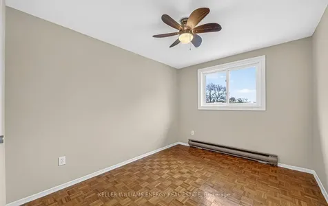 251 Kinmount Crescent Oshawa ON L1J 3T8