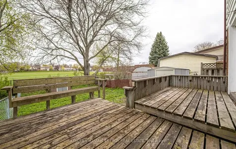 251 Kinmount Crescent Oshawa ON L1J 3T8
