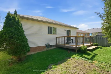 1075 Ridgemount Boulevard Oshawa ON L1K 2K8