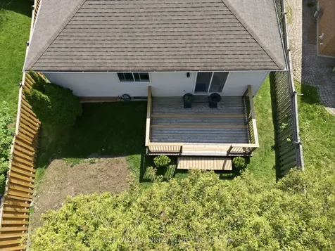 1075 Ridgemount Boulevard Oshawa ON L1K 2K8