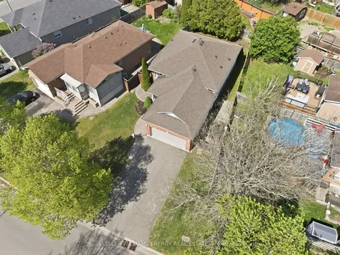 1075 Ridgemount Boulevard Oshawa ON L1K 2K8