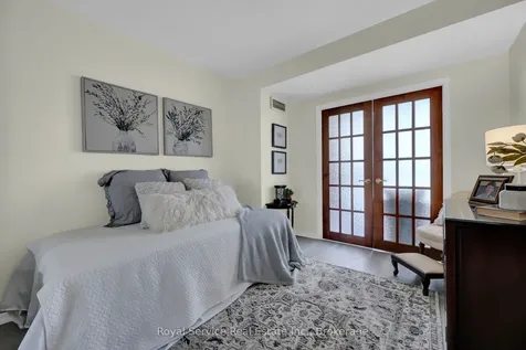 360 Watson Street W Whitby ON L1N 9G2