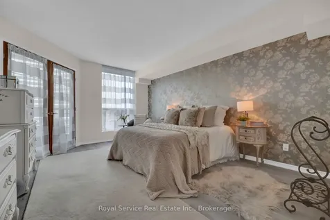 360 Watson Street W Whitby ON L1N 9G2