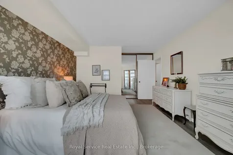 360 Watson Street W Whitby ON L1N 9G2