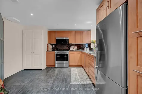 360 Watson Street W Whitby ON L1N 9G2