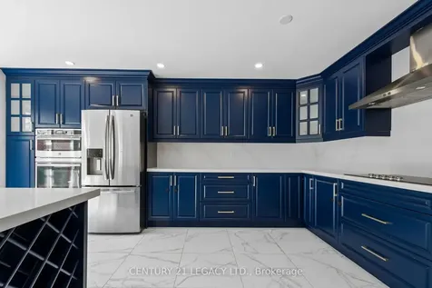 29 Woolf Crescent Ajax ON L1S 7N5
