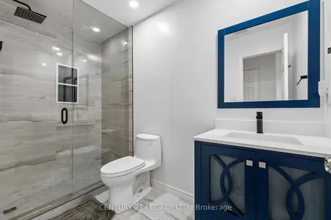 29 Woolf Crescent Ajax ON L1S 7N5