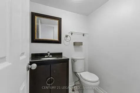 29 Woolf Crescent Ajax ON L1S 7N5