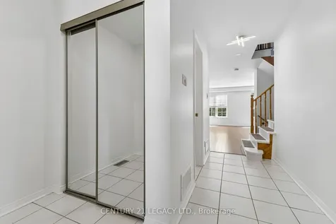 29 Woolf Crescent Ajax ON L1S 7N5