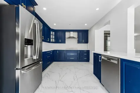 29 Woolf Crescent Ajax ON L1S 7N5