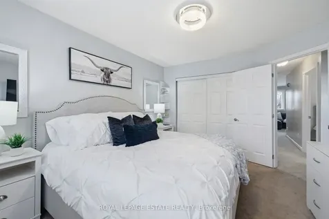 78 Turnberry Crescent Clarington ON L1E 1A9