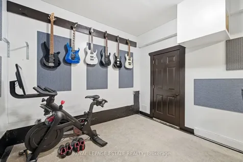 78 Turnberry Crescent Clarington ON L1E 1A9