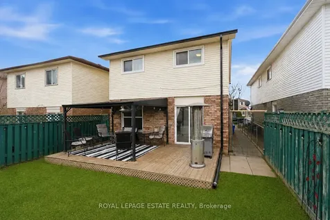 78 Turnberry Crescent Clarington ON L1E 1A9