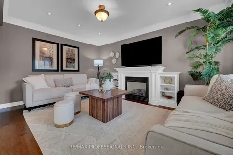 45 Resolute Crescent Whitby ON L1P 1G9