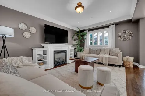 45 Resolute Crescent Whitby ON L1P 1G9