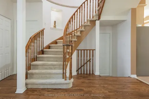 463 Summerpark Crescent Pickering ON L1V 7A9
